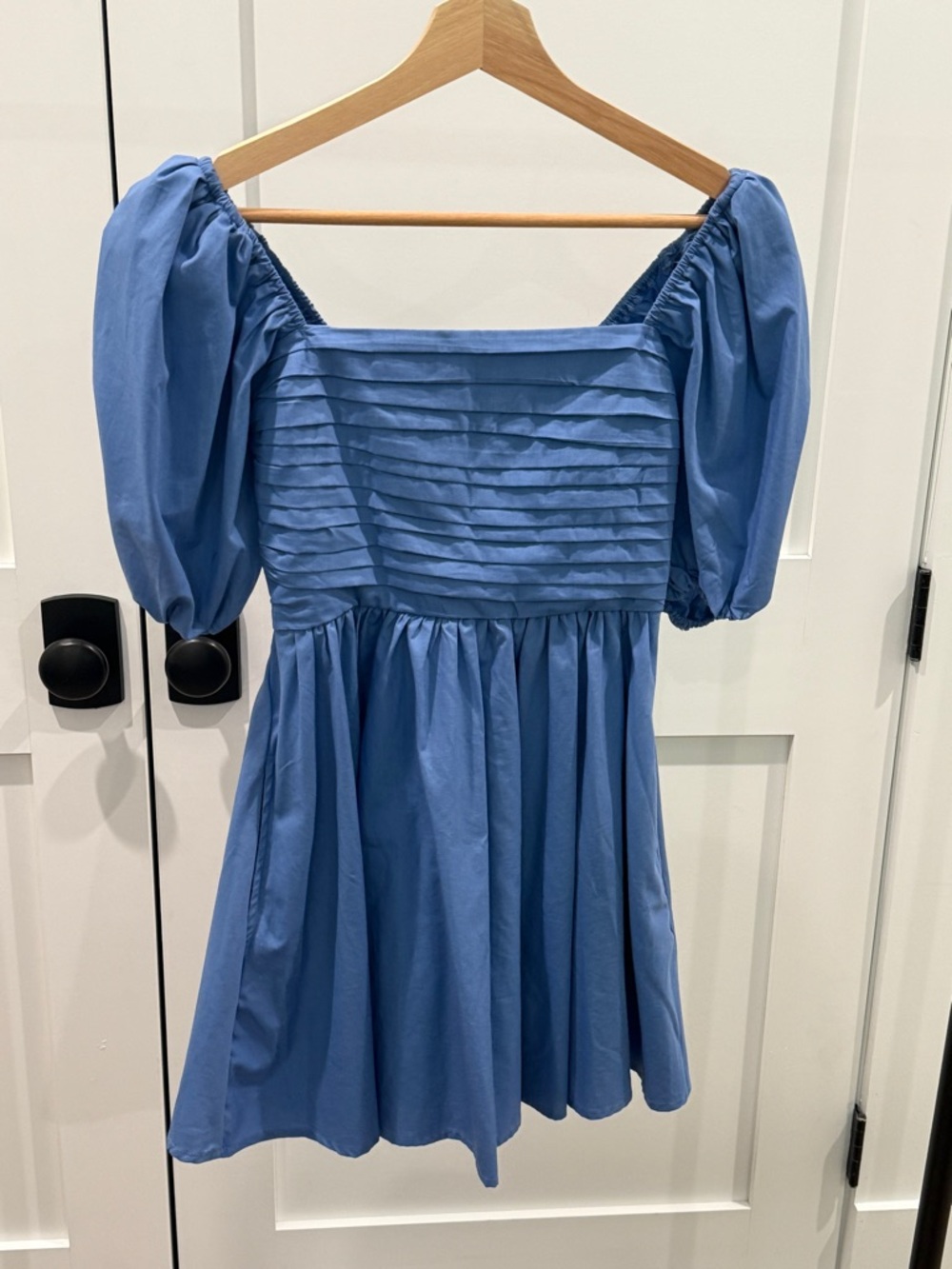 Brand NWT. A&F Blue Puff Sleeve Emerson Mini Dress